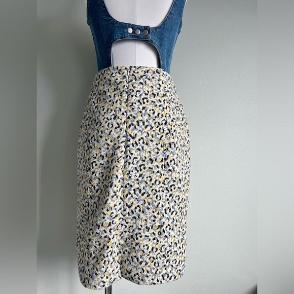 Anthropologie Maeve Pattern Skirt Large Stretchy and Soft😮💨 L - Picture 2 of 7